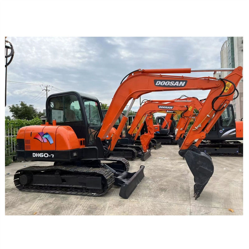 ক্ষুদ্র ডুসান এক্সক্যাভেটর DH60 মিনি ক্রলার ডিগার কোরিয়া ব্র্যান্ড 6 টন