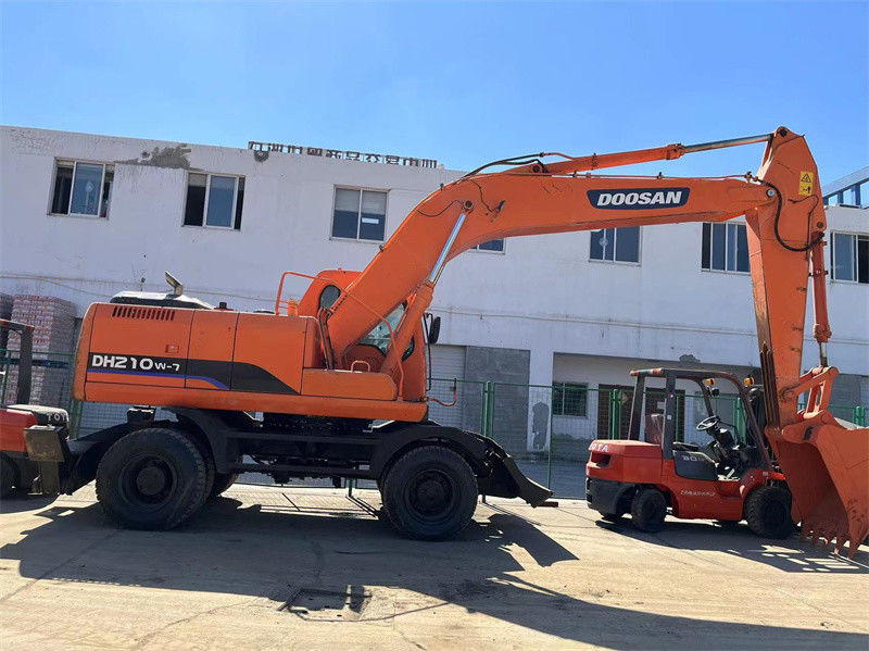 মূল ব্যবহৃত Doosan DH210W চাকা খননকারী ব্যবহৃত Doosan 21 টন চাকা খননকারী