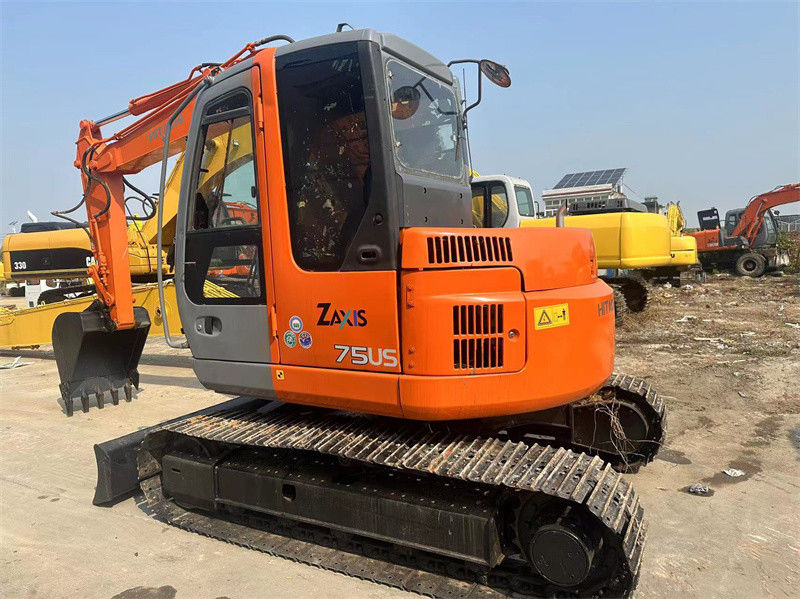 ব্যবহৃত হিটাচি ZX75US মিনি এক্সক্যাভেটর ব্যবহৃত 7.5 টন হিটাচি ZX75 মিনি এক্সক্যাভেটর খননকারী