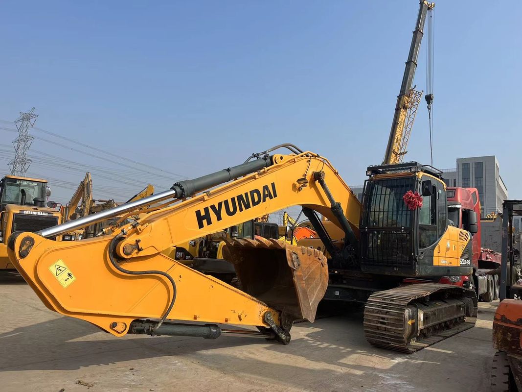 ব্যবহৃত মূল হুন্ডাই খননকারী 220LC-9S ভারী সরঞ্জাম 22 টন মাঝারি ব্যবহৃত খননকারী