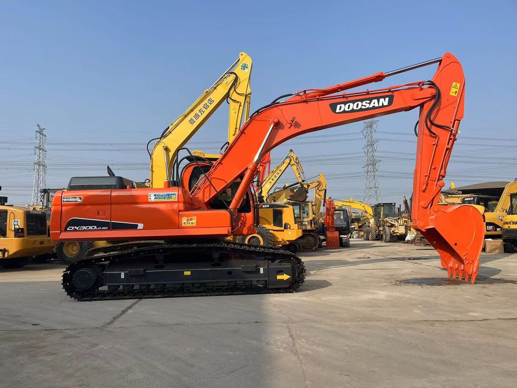 ব্যবহৃত মূল Doosan Excavator DX300LC-9C 30 টন মাঝারি ব্যবহৃত Excavator Doosan 300 ভারী সরঞ্জাম