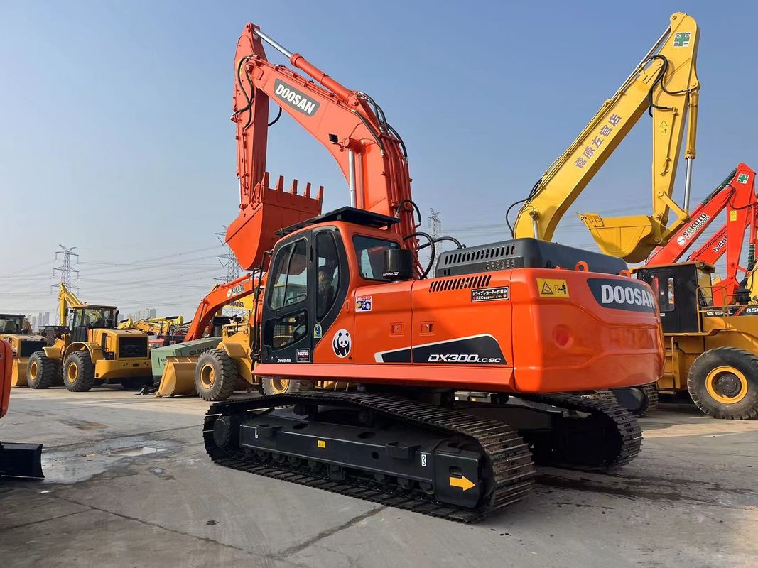 ব্যবহৃত মূল Doosan Excavator DX300LC-9C 30 টন মাঝারি ব্যবহৃত Excavator Doosan 300 ভারী সরঞ্জাম