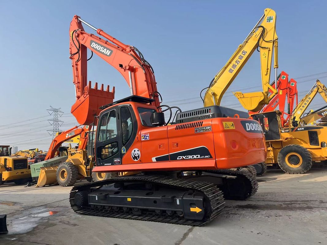 ব্যবহৃত মূল Doosan Excavator DX300LC-9C 30 টন মাঝারি ব্যবহৃত Excavator Doosan 300 ভারী সরঞ্জাম