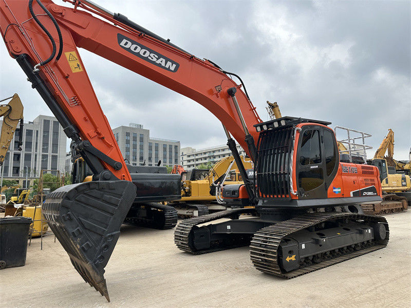 180 KW ইঞ্জিন শক্তি Doosan DX260 1.2 M3 বালতি ধারণক্ষমতা সঙ্গে ব্যবহৃত খননকারী