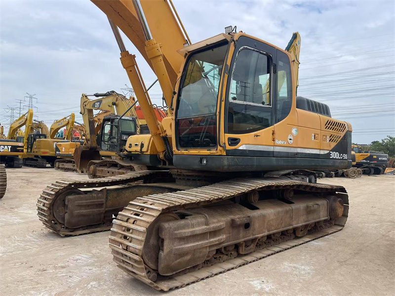 বিক্রয়ের জন্য ব্যবহৃত Hyundai R300LC-9S খননকারী, ভালোভাবে রক্ষণাবেক্ষণ করা হয়েছে, কাজ করার জন্য প্রস্তুত