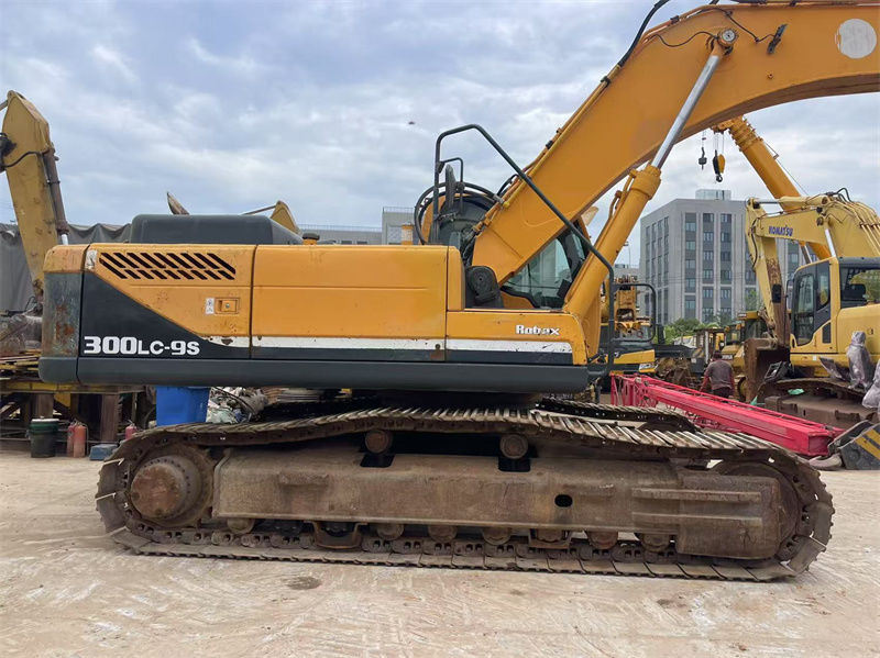 বিক্রয়ের জন্য ব্যবহৃত Hyundai R300LC-9S খননকারী, ভালোভাবে রক্ষণাবেক্ষণ করা হয়েছে, কাজ করার জন্য প্রস্তুত