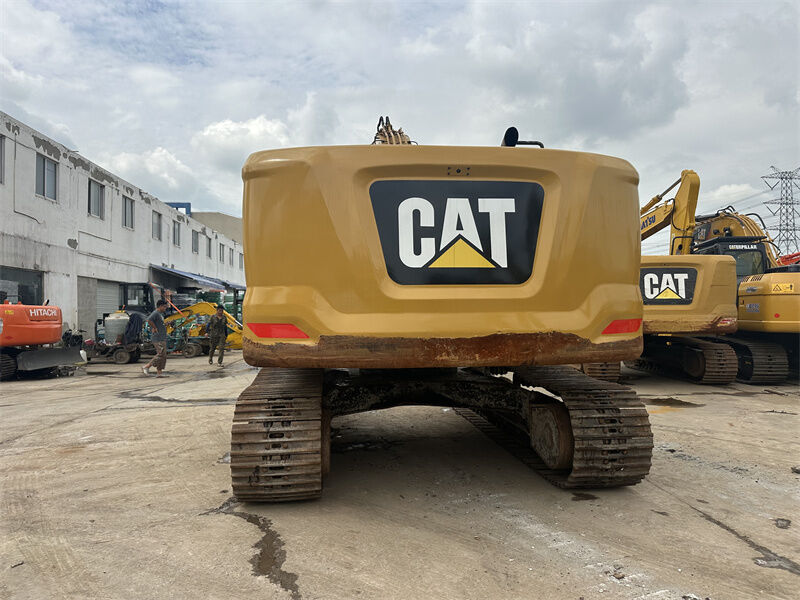 ব্যবহৃত Caterpillar Excavator 320 শক্তিশালী খনন শক্তির সাথে ভূমি সরানোর এবং নির্মাণ কাজের জন্য
