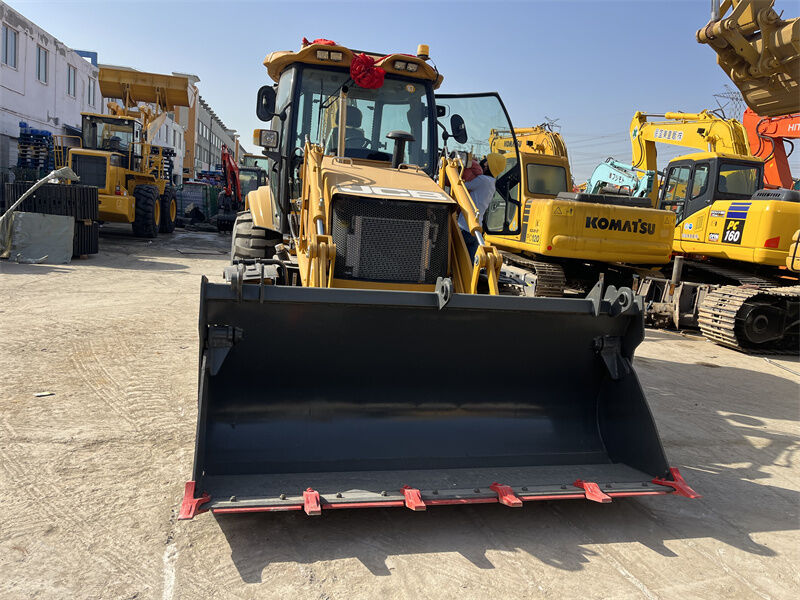 নতুন কন্ডিশনের নির্মাণ যন্ত্রপাতির ব্র্যান্ড নিউ জেসিবি ৩সিএক্স ব্যাকহো লোডার বিক্রয়ের জন্য