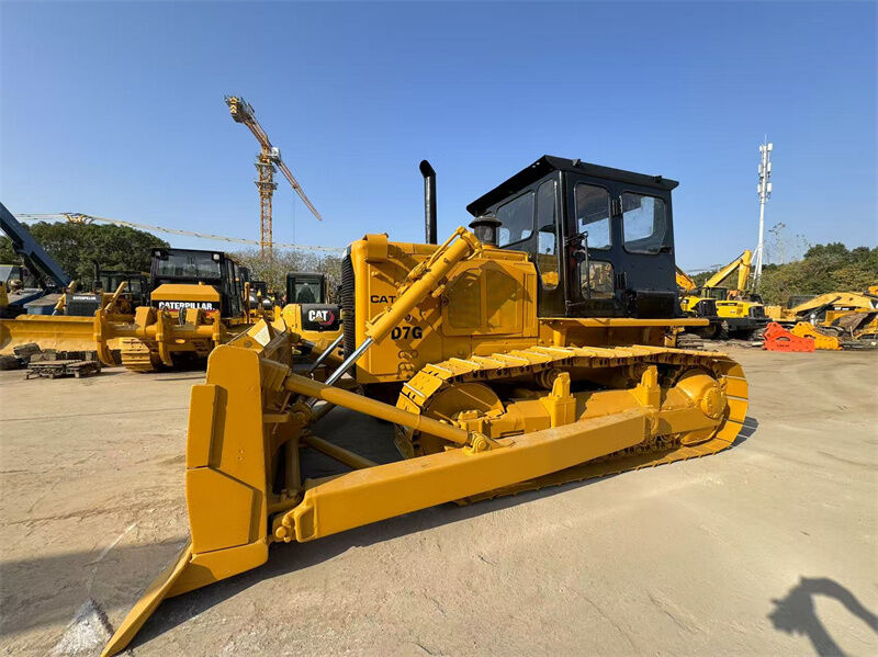 মূল ব্যবহৃত CAT D7G বুলডোজার 3306 ইঞ্জিন, 20230 কেজি অপারেশন ওজন এবং স্ট্রেইট টিল্ট ব্লেড সহ